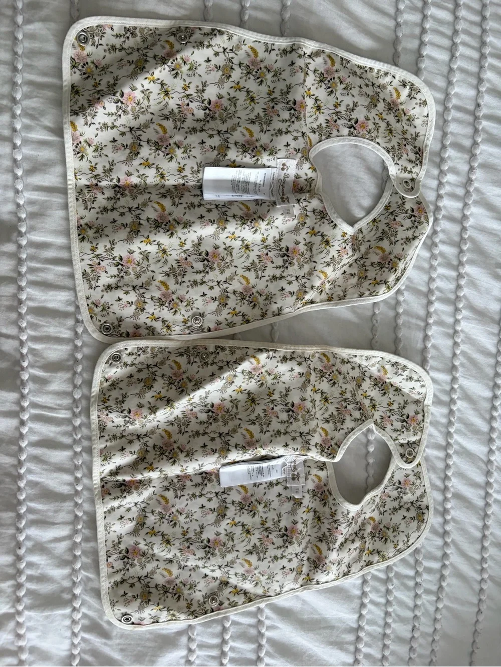 Bonpoint Liberty Print Bibs